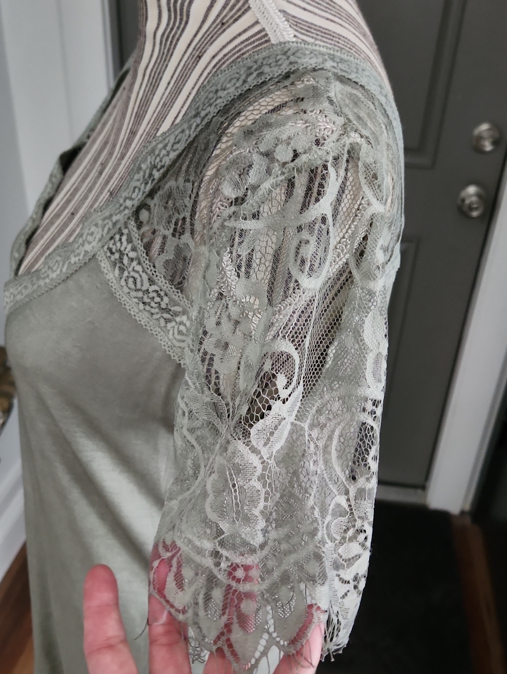 POL Lace-Trim V-Neck Women's Top in Sage - Picture 4 of 8
